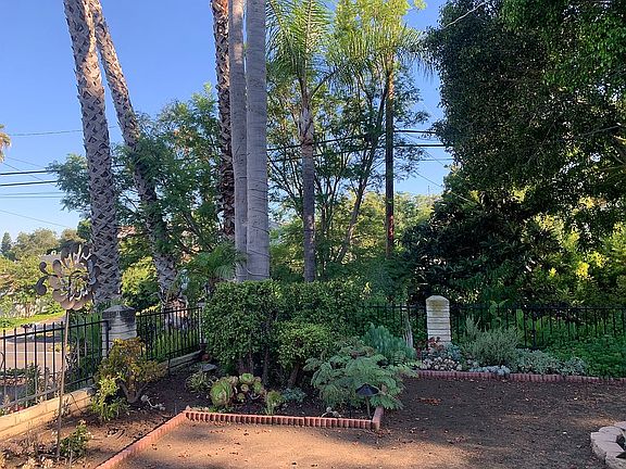 5th image of 1299 Eucalyptus Ave