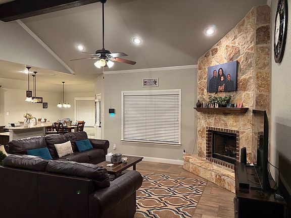 4th image of 8205 Salt Mill Hollow Dr