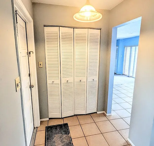 5417 Duncanwood Dr — Photo 3