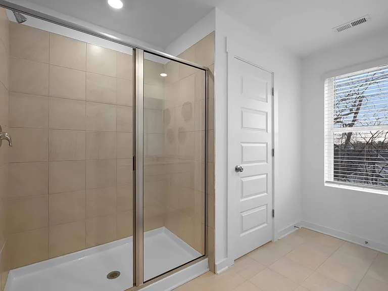 Vinewood Townhomes — Photo 20