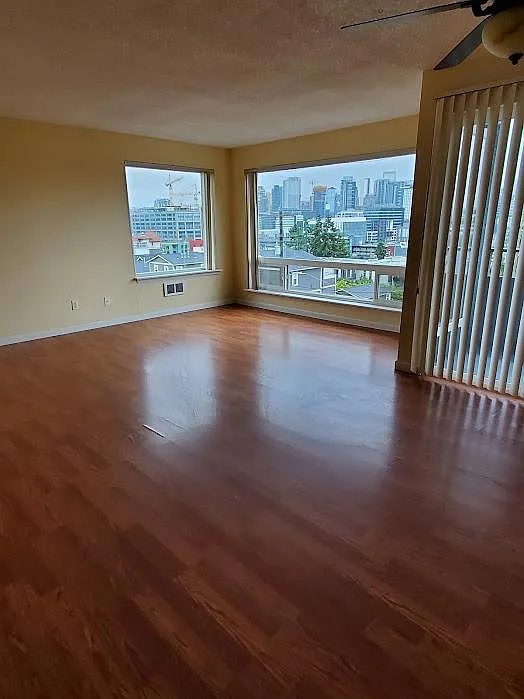 2 bed, 1042 sqft, $3,300 — Photo 3