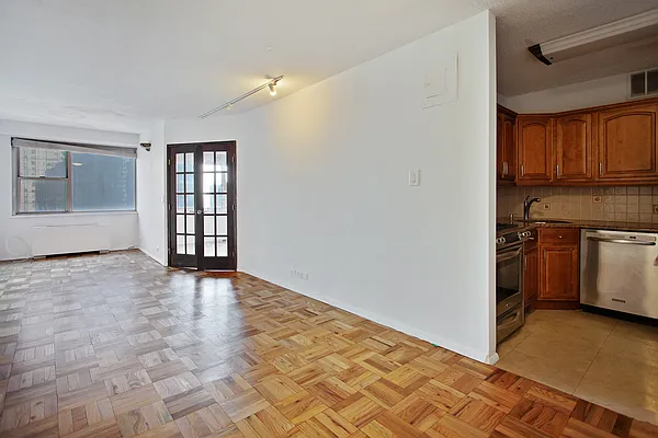 Sold by Noble Realty | media 2