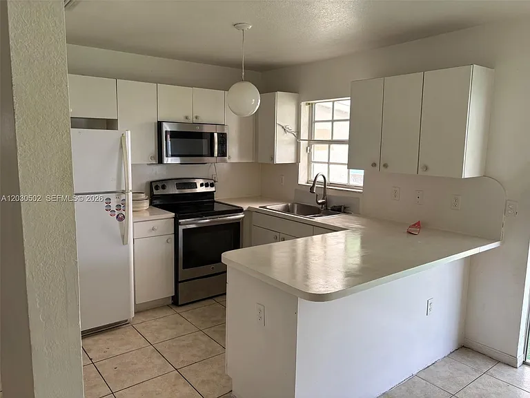 13471 SW 271st Ln — Photo 3