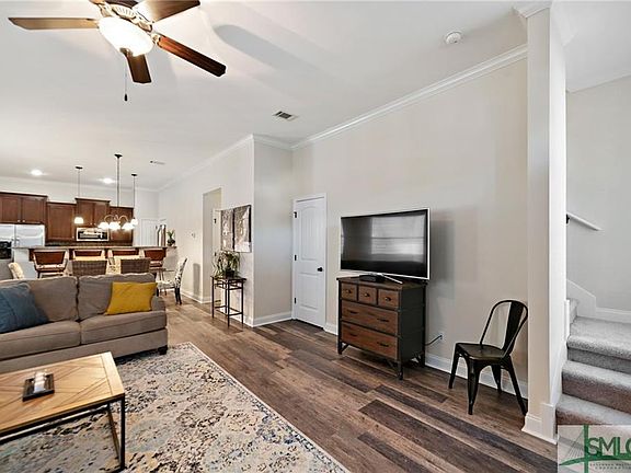 5th image of 309 E 41st St