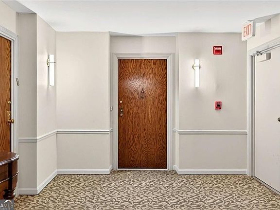 5th image of 3530 Piedmont Rd NE #F-9