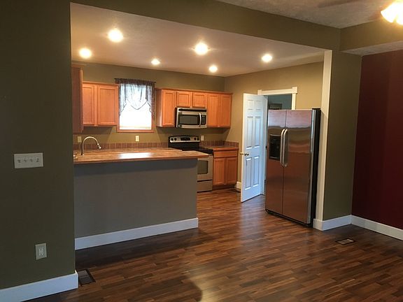 2nd image of 316 W 27th St