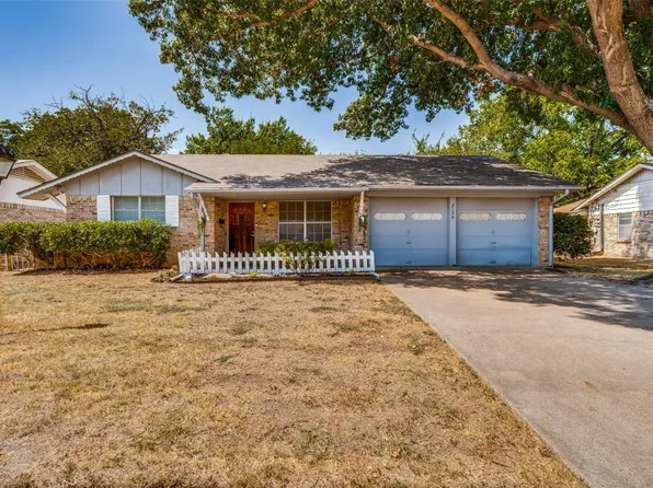 2126 Lemart St, Grand Prairie, TX 75051