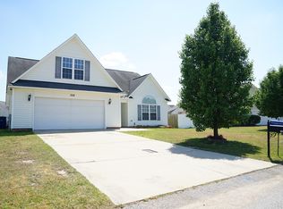 358 Fairfield Cir, Raeford, NC 28376