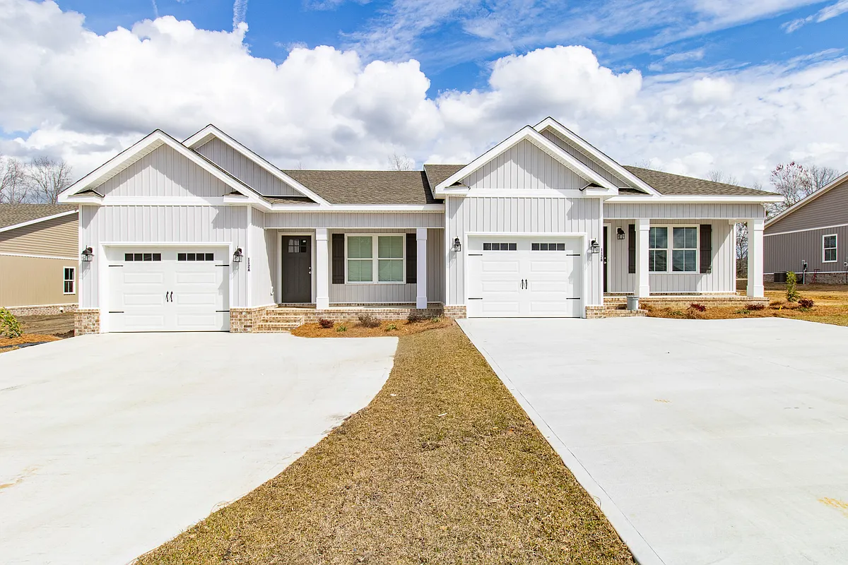 Building Photo - 112 Woodsedge Dr