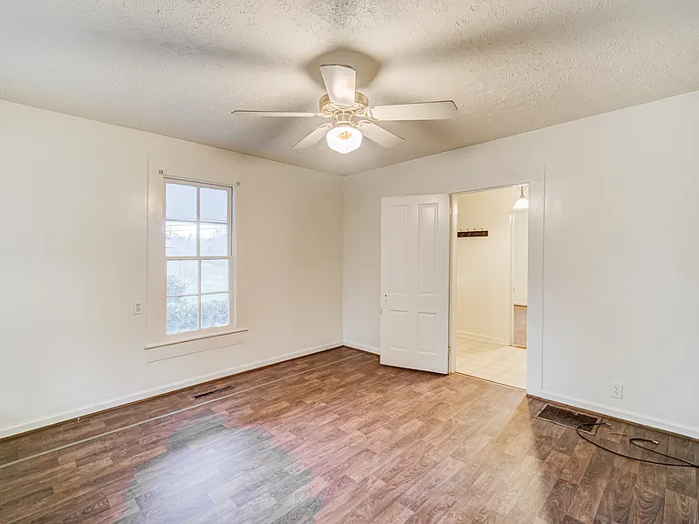 1290 Reavis Mountain Rd — Photo 39