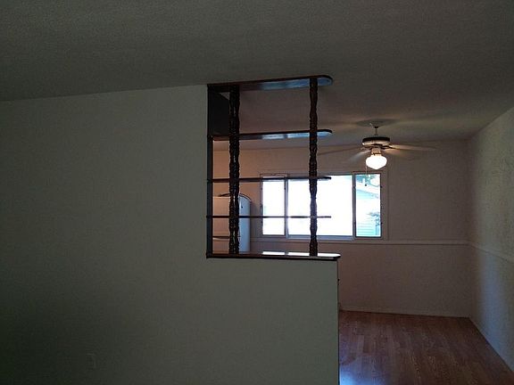 3rd image of 1119 Hillside Dr