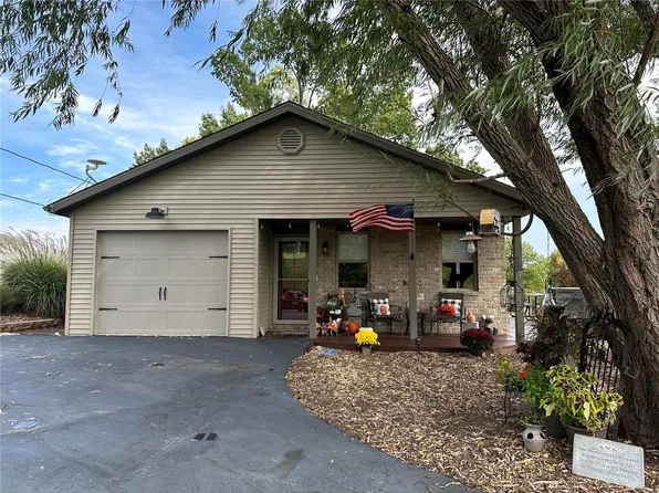 802 State St, Hannibal, MO 63401