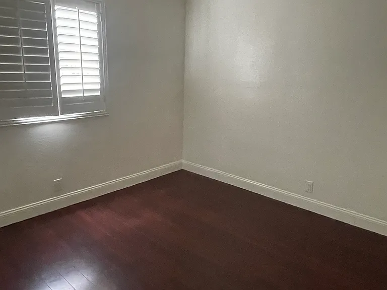 2164 Oceanside Blvd — Photo 8