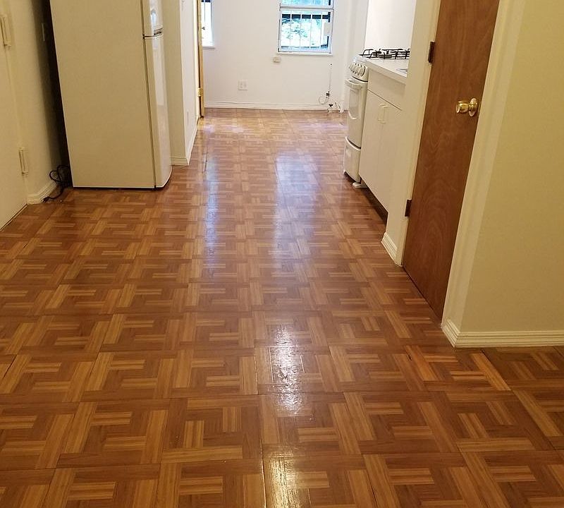 2nd image of 314 E 6th St APT A1