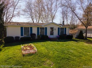 5436 Circle Dr, Reading, MI