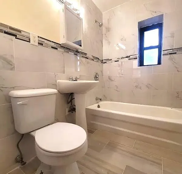 365 Schley St #D6 — Photo 3