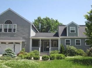 24 Carlida Rd, Groveland, MA 01834