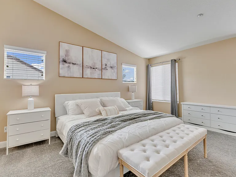 7476 Peppertree Ln — Photo 4