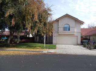 683 N Shirley Ave, Clovis, CA