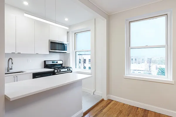 Rented by Awaye Realty Management LLC | media 23