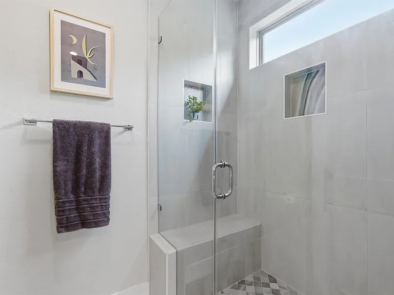 2710 Zaragosa St #A — Photo 16