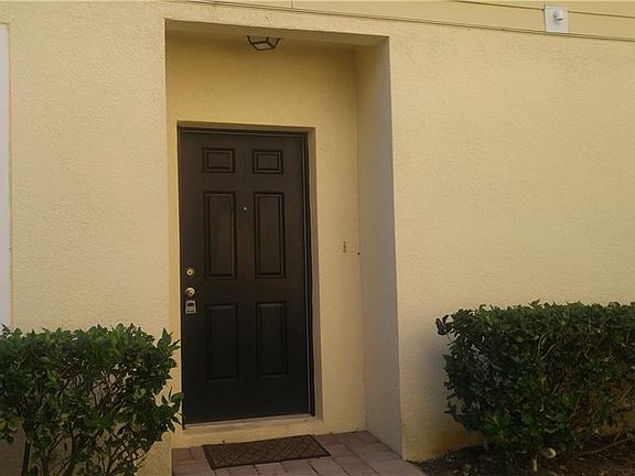 3rd image of 2203 Chatham Place Dr