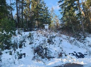 454 9th St, Nanaimo, BC V9R 0H7