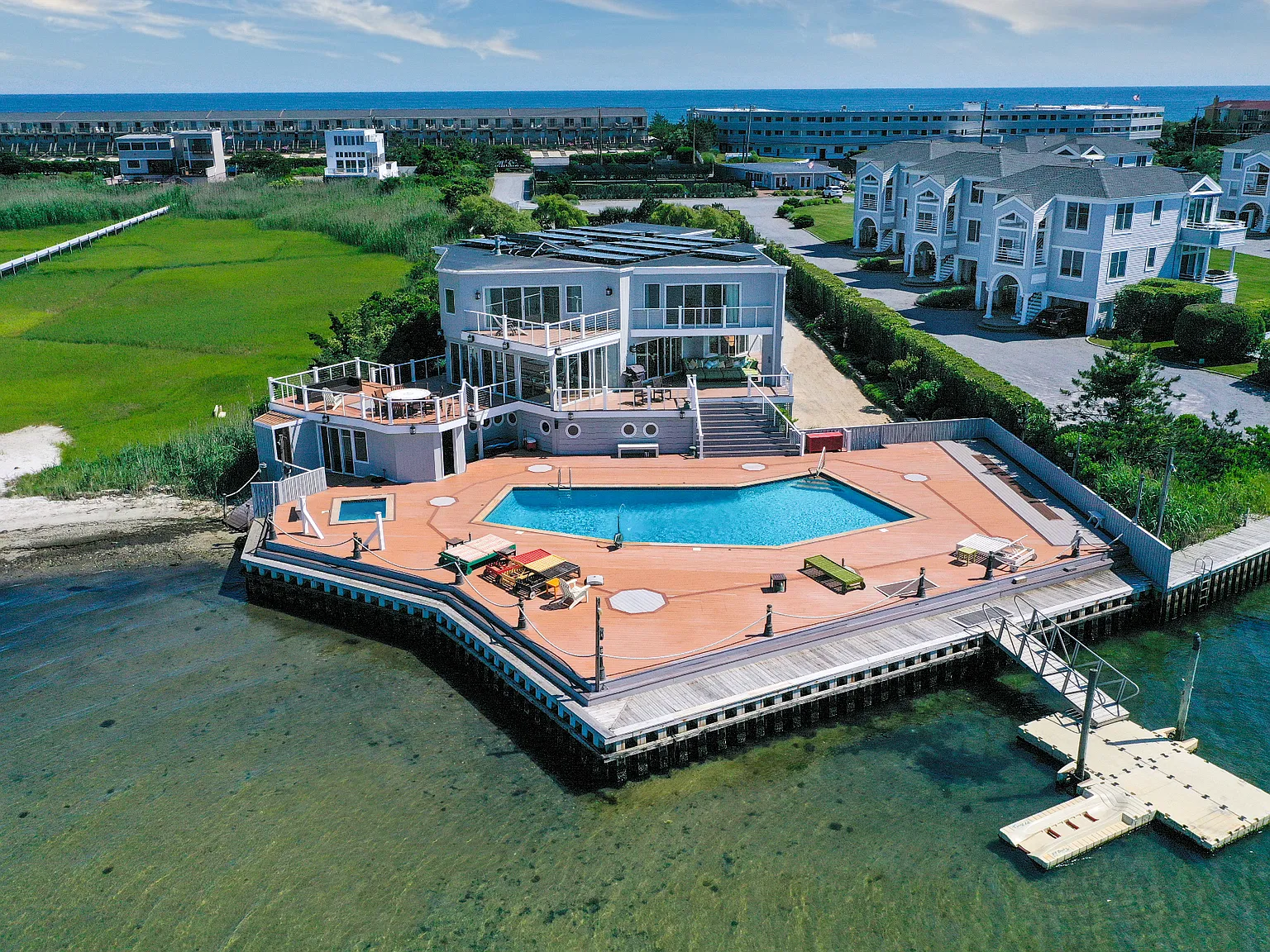 The Best Open Bay Rental West of the Canal — Photo 2