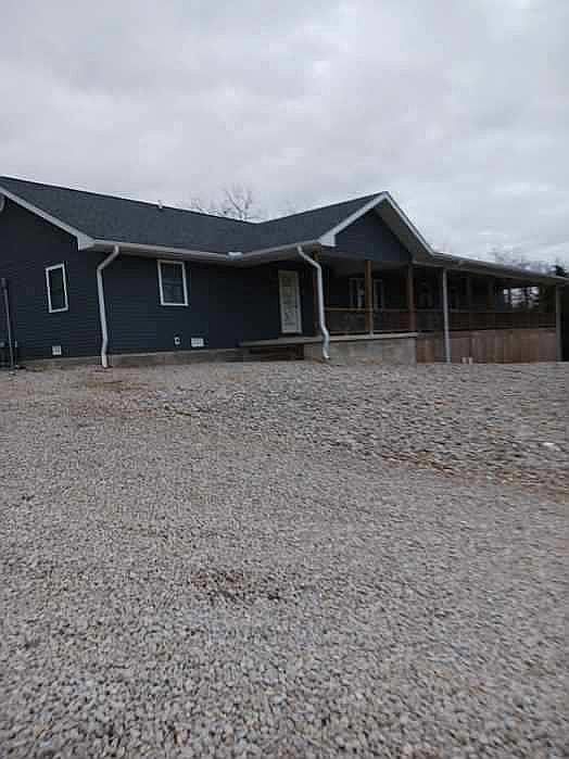 1st image of 17818 Rayfield Rd