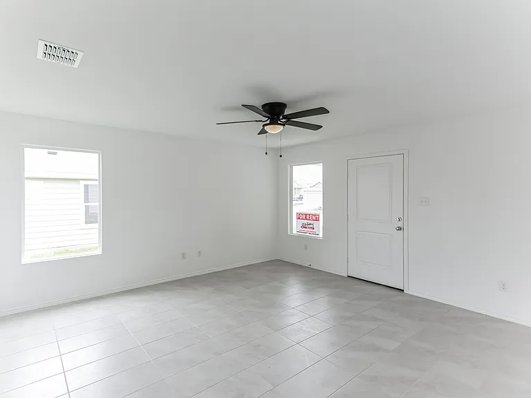 9781 Skyhawk Ave — Photo 10