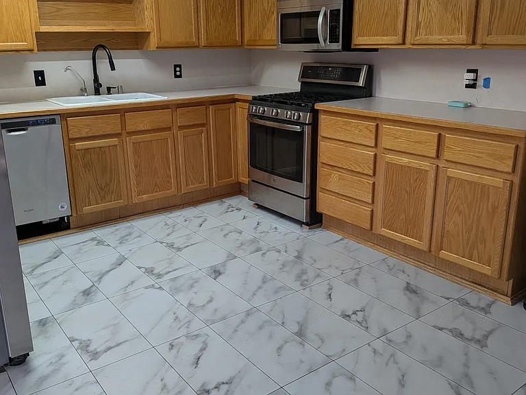 2408 Choate Ln — Photo 7