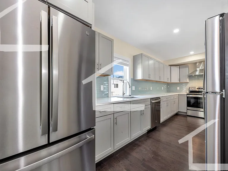 43 Wright Ave #2A — Photo 25