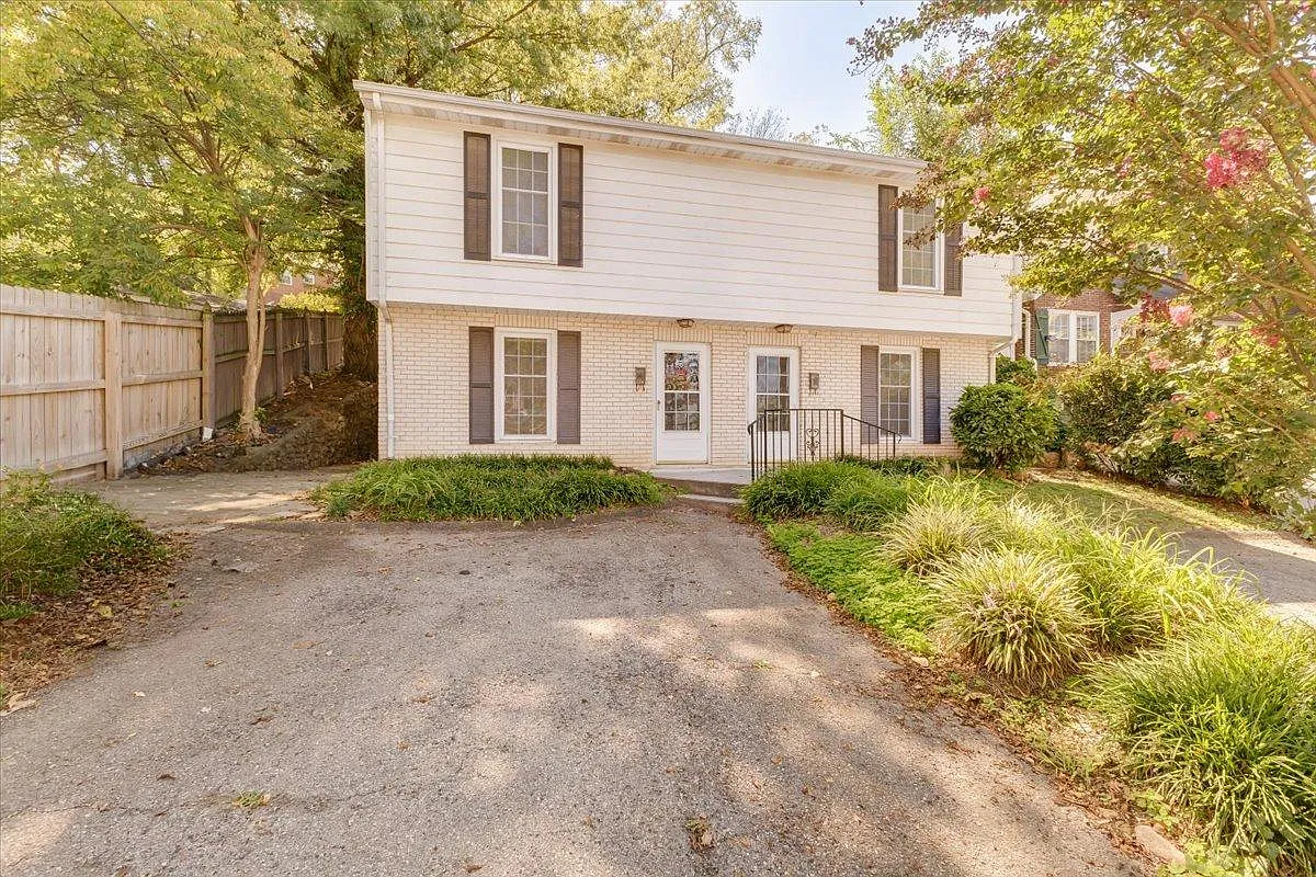 1236 Laurel St SE - 1236 Laurel St — Photo 1