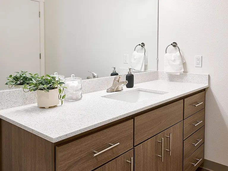 Grand Fir Apartments — Photo 27