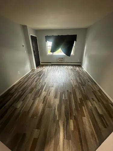 1611 Oliver St Photo 1
