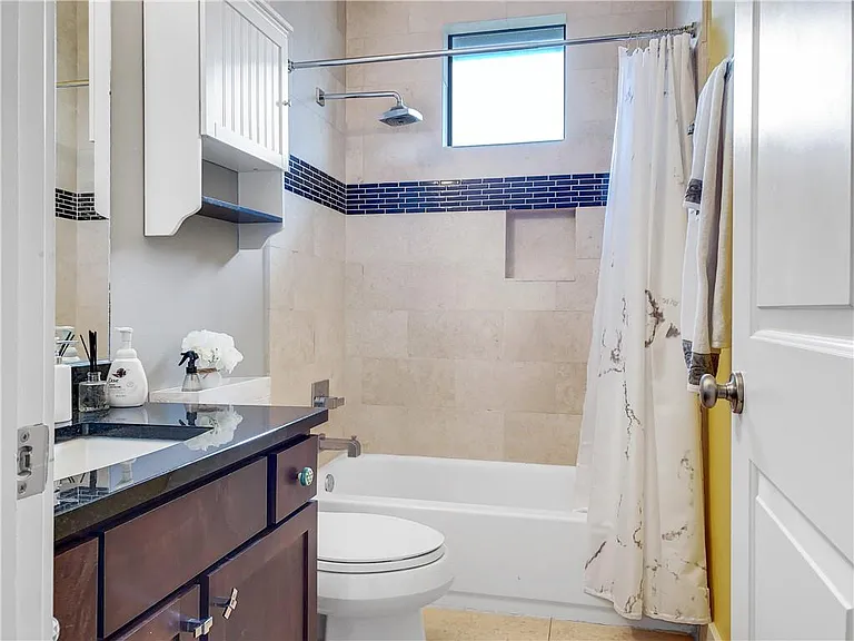4120 Valley View Rd #A — Photo 13
