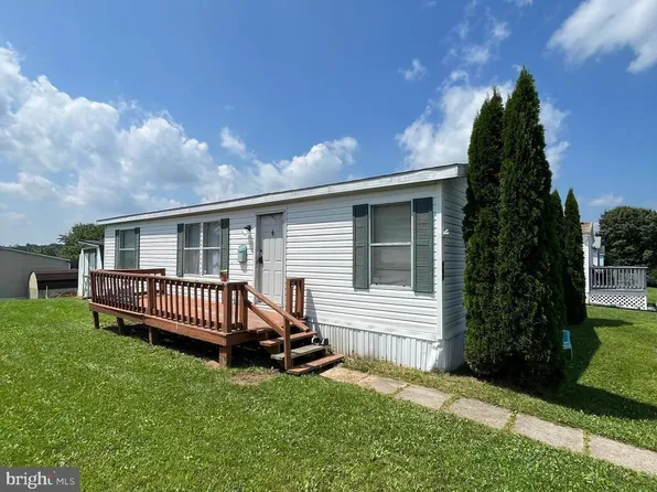 341 Waco Dr, Grantville, PA 17028