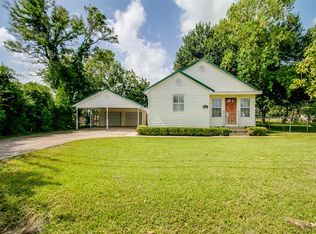 5415 Commerce St, Wallis, TX 77485