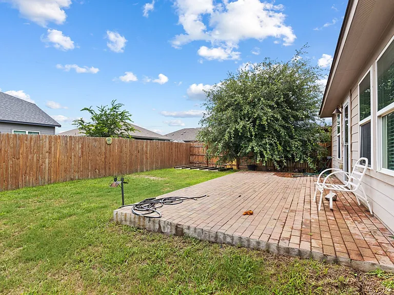 1533 Redbridge Dr — Photo 23