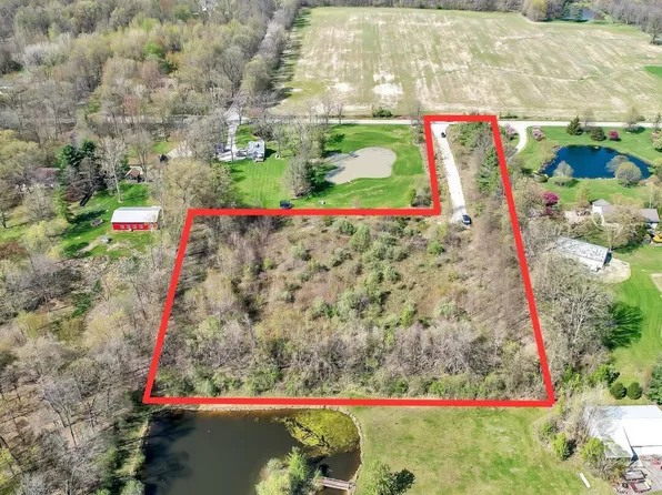 5860 Plumb Rd, Galena, OH 43021