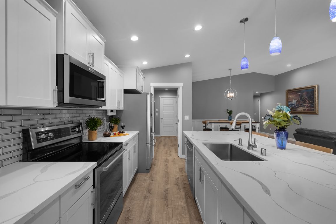 next background image