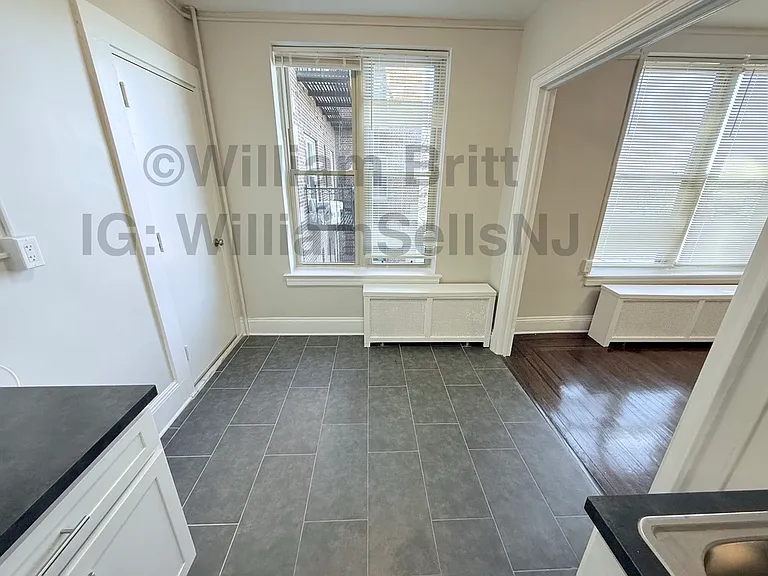 36 State St #2G — Photo 8