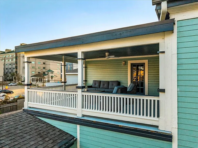 2207 Avenue P — Photo 34
