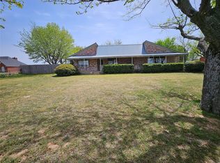 1352 Winn Rd, Bowie, TX 76230