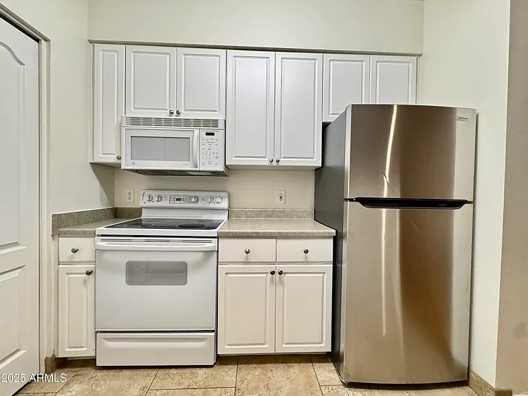1701 E Colter St #235 — Photo 4