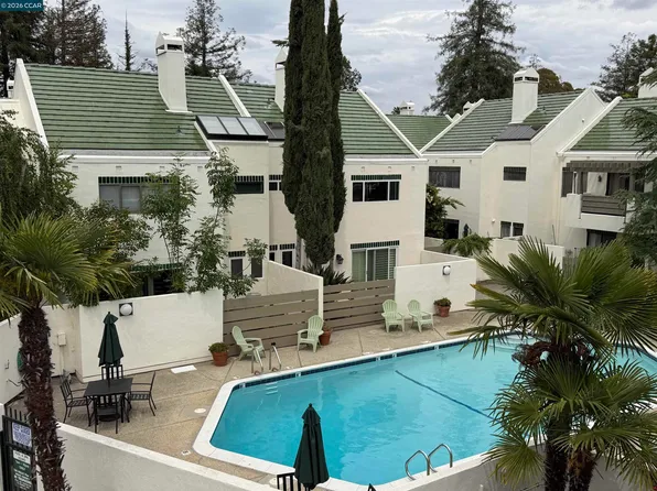 61 Mozden Ln, Pleasant Hill, CA 94523
