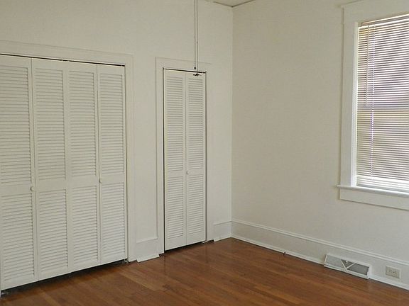 5th image of 408 Bond Ave