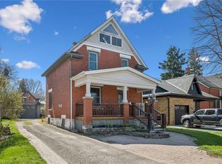 115 Allen St E, Waterloo, ON N2J 1J5