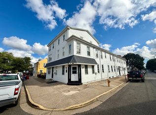 301 Lafayette St APT C, Bristol, PA 19007