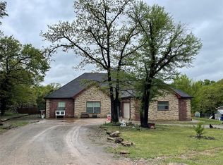 3915 N Dripping Springs Rd, Cushing, OK 74023